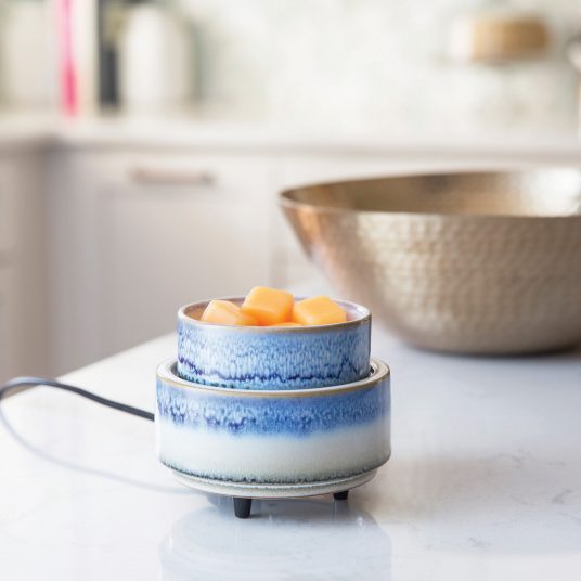 2 in 1 Blue Ombre Wax Tart and Candle Warmer