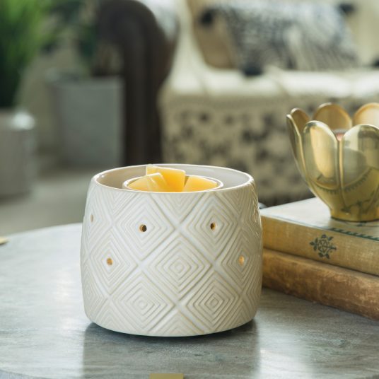 Geometric Illuminaire Wax and Tart Warmer with Aroma Fan